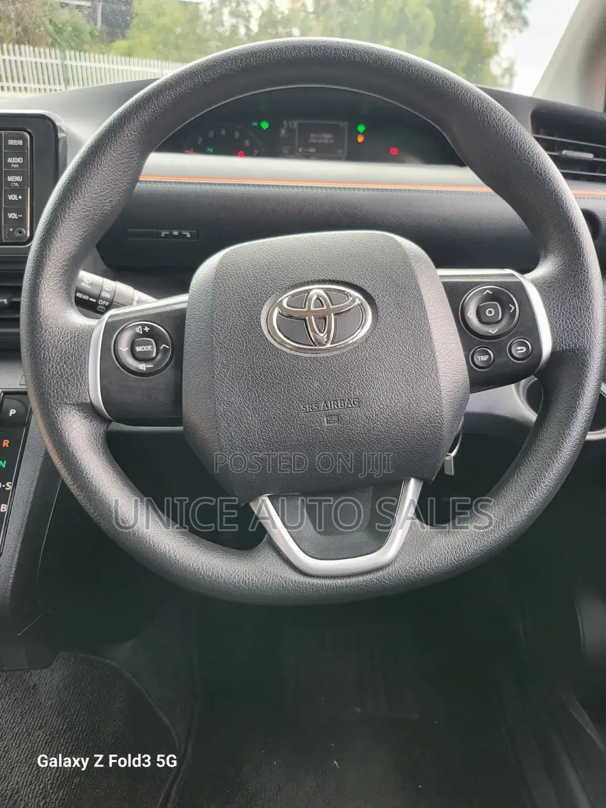Toyota Sienta 2020 Silver