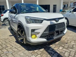 Toyota Raize 1.0 AWD 2021 White