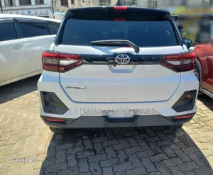 Toyota Raize 1.0 AWD 2021 White