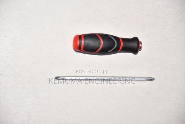 Flat And Star Screws - thumbnail 2