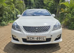 Toyota Crown 2009 White