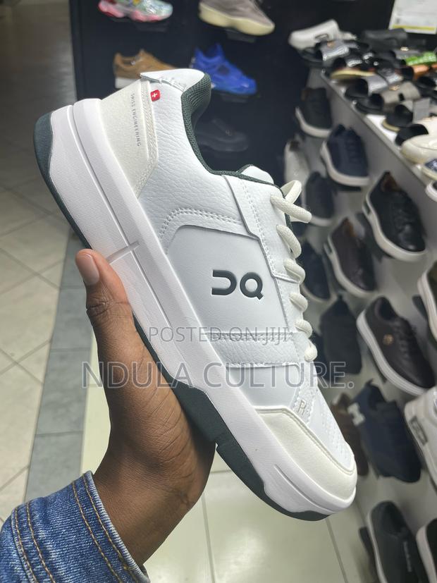 Qc On Cloud Roger Federer Clubhouse Sneakers