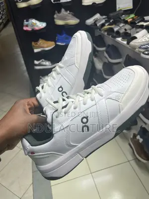 On Cloud Roger Federer Clubhouse Sneakers