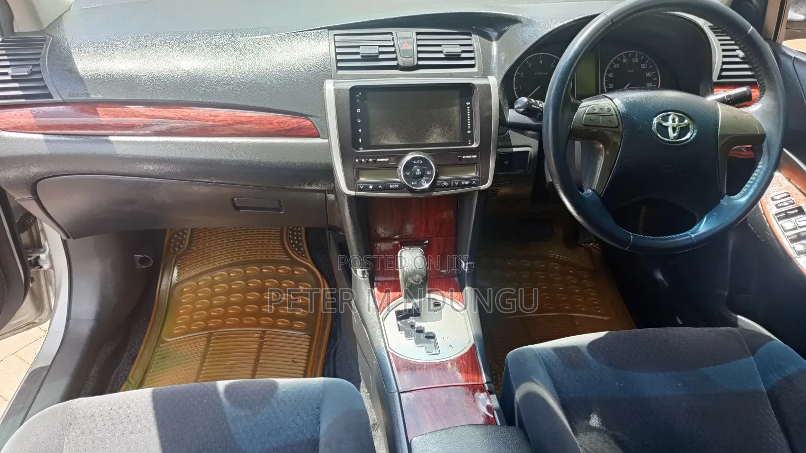 Toyota Premio 2012 Silver