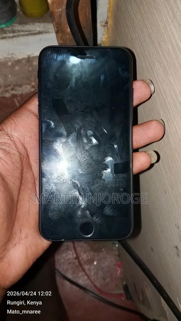 Apple iPhone 7 32 GB Black - thumbnail 2