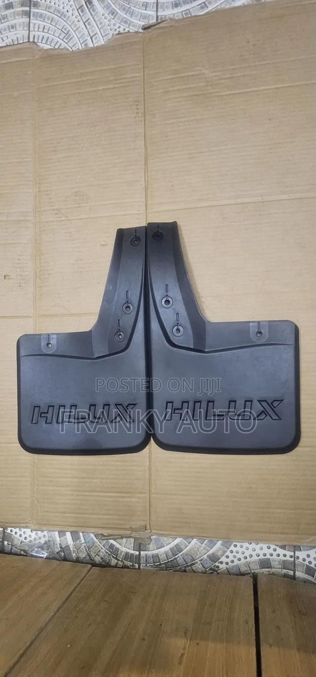 Mudflap Hilux Revo Rear