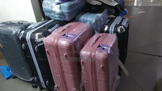 Unbreakable Suitcases - thumbnail 2