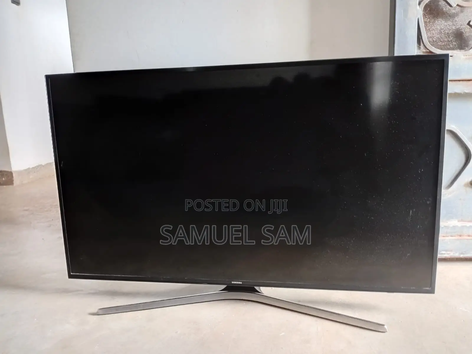 50" Samsung TV