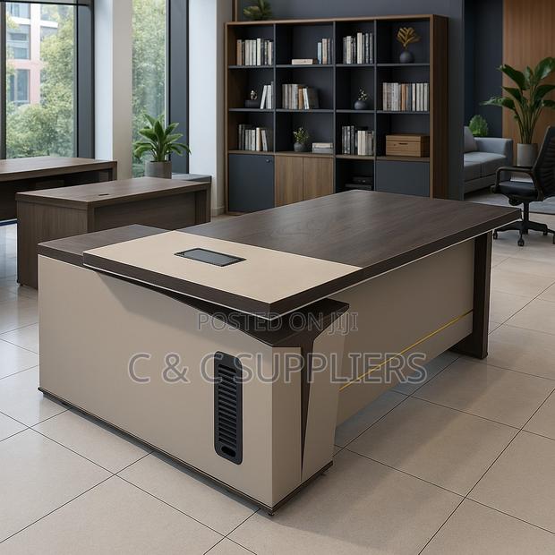 Office Desks; 1.6m Advanced Office Desk
