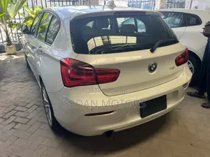BMW 118i 2018 Off white