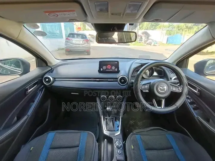 Mazda 2 2019