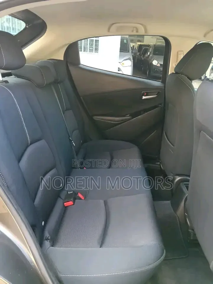 Mazda 2 2019