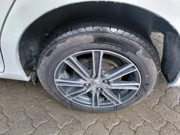 Toyota Corolla Fielder 2019 White