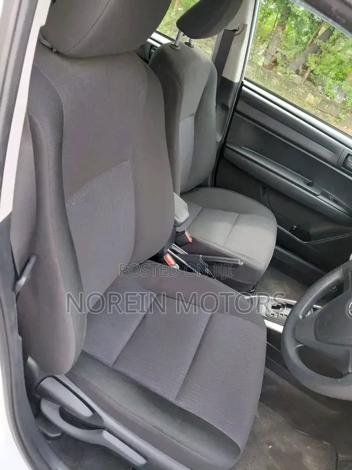 Toyota Corolla Fielder 2019 White