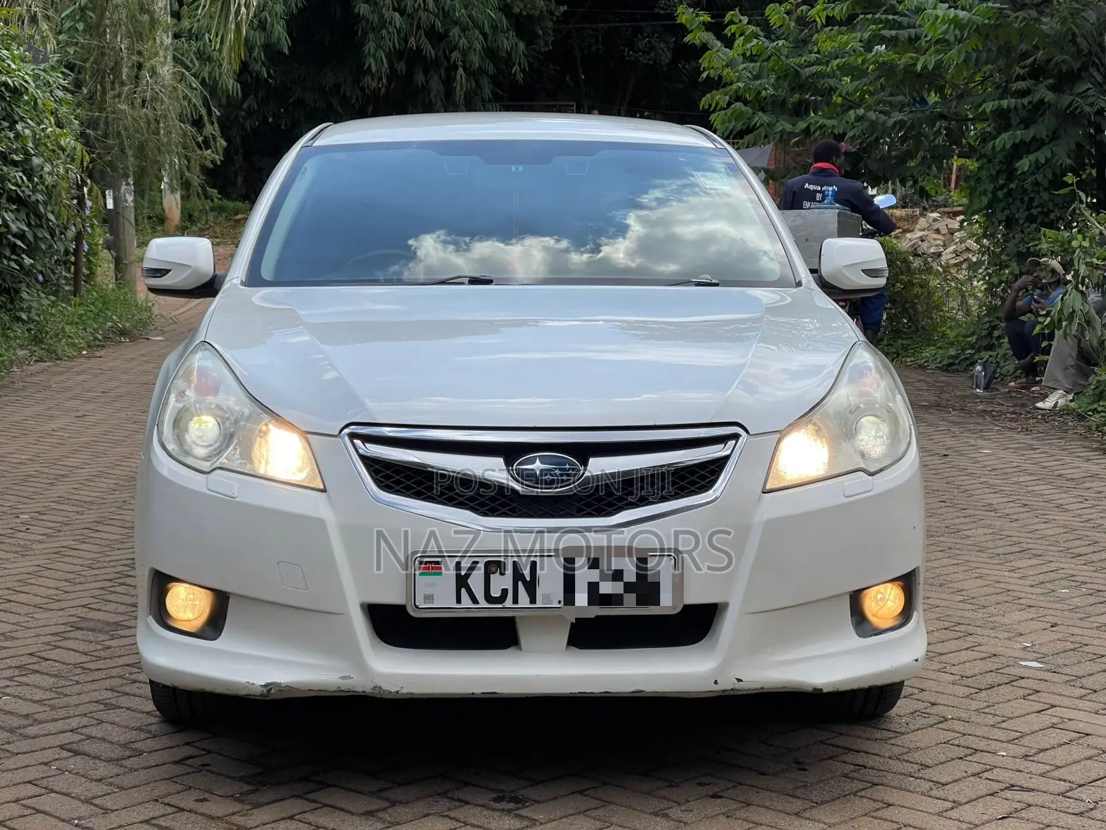 Subaru Legacy 2010 White