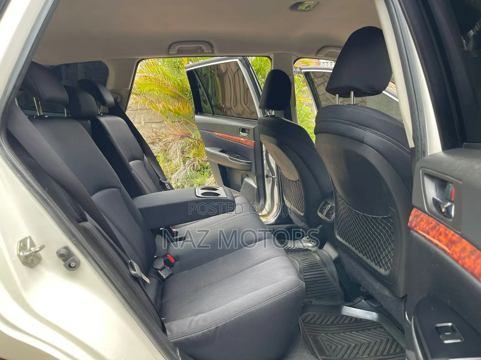 Subaru Legacy 2010 White