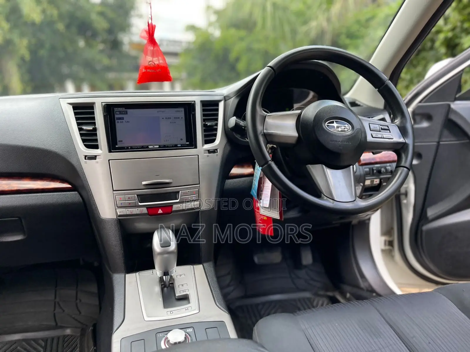 Subaru Legacy 2010 White