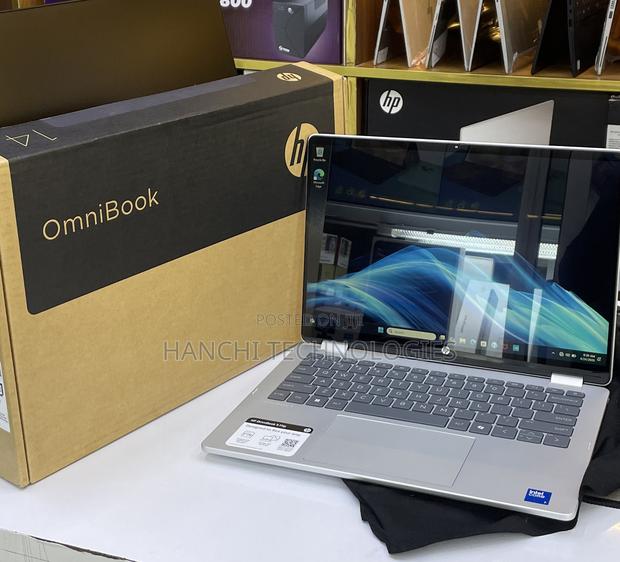 New Laptop HP OmniBook 5 Flip 16GB Intel Core 7 SSD 512GB