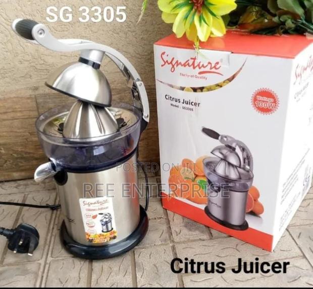 Citrus Juicer Signature Brand New