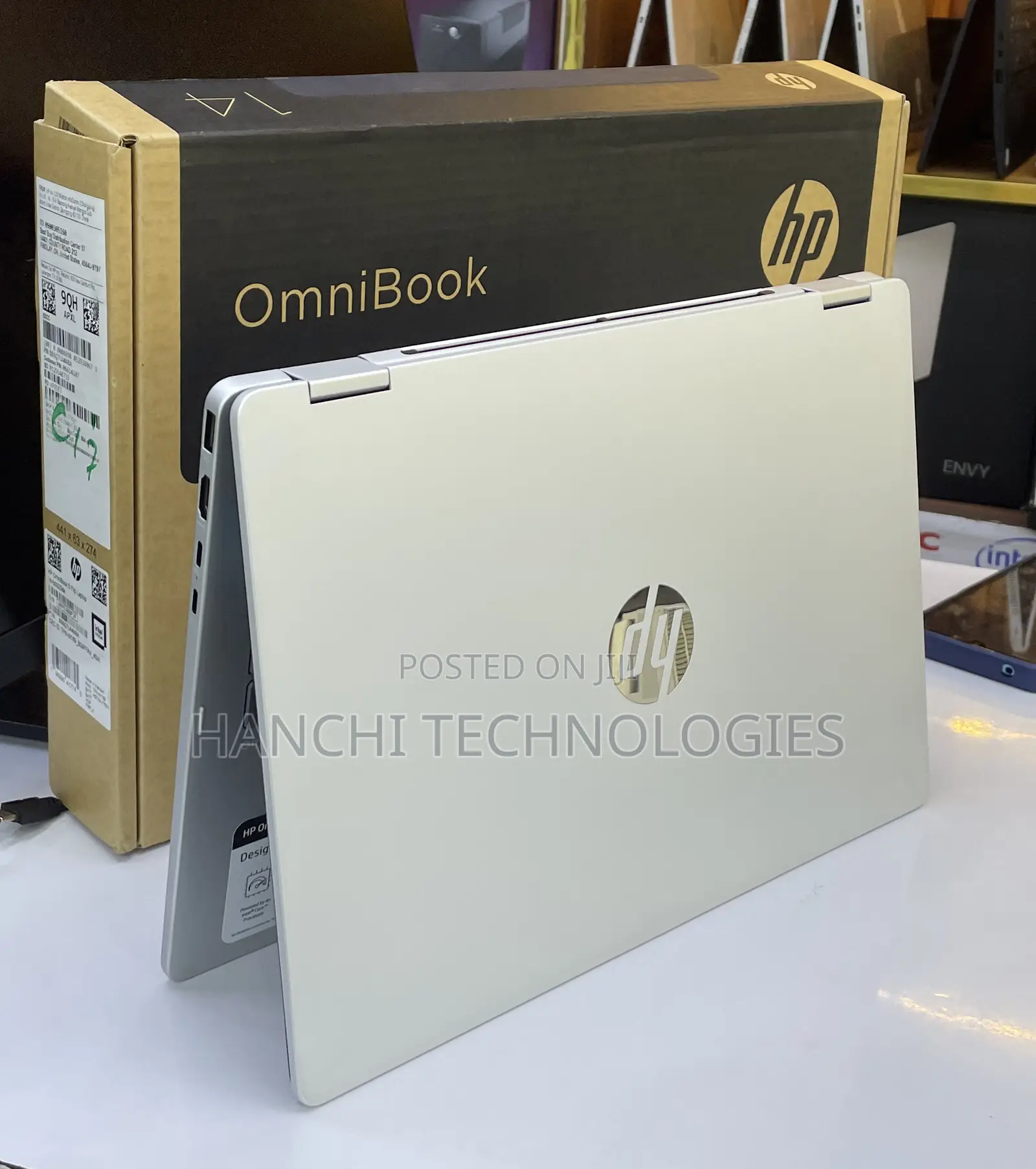 New Laptop HP OmniBook 5 Flip 16GB Intel Core 7 SSD 512GB