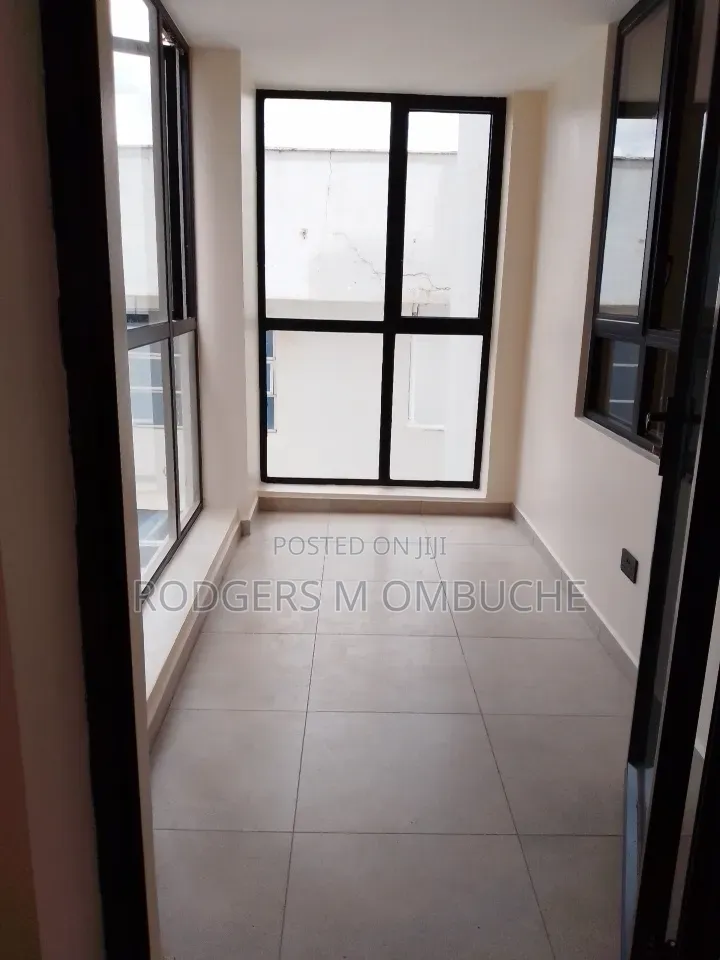 4bdrm Duplex in Spring Valley for rent