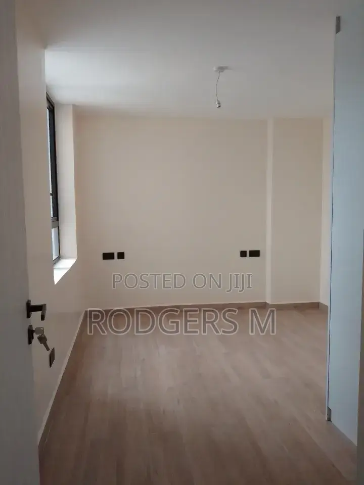 4bdrm Duplex in Spring Valley for rent
