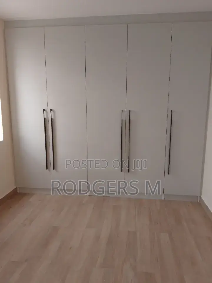 4bdrm Duplex in Spring Valley for rent