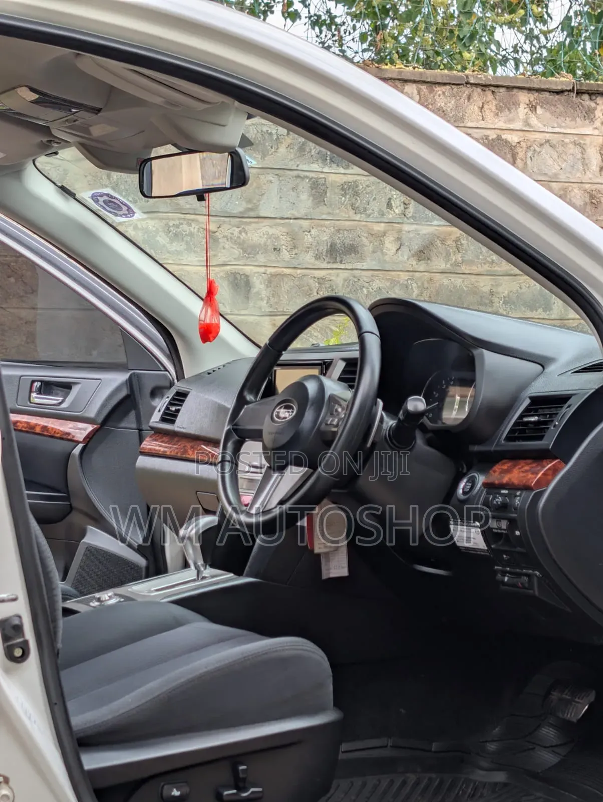Subaru Legacy 2010 White