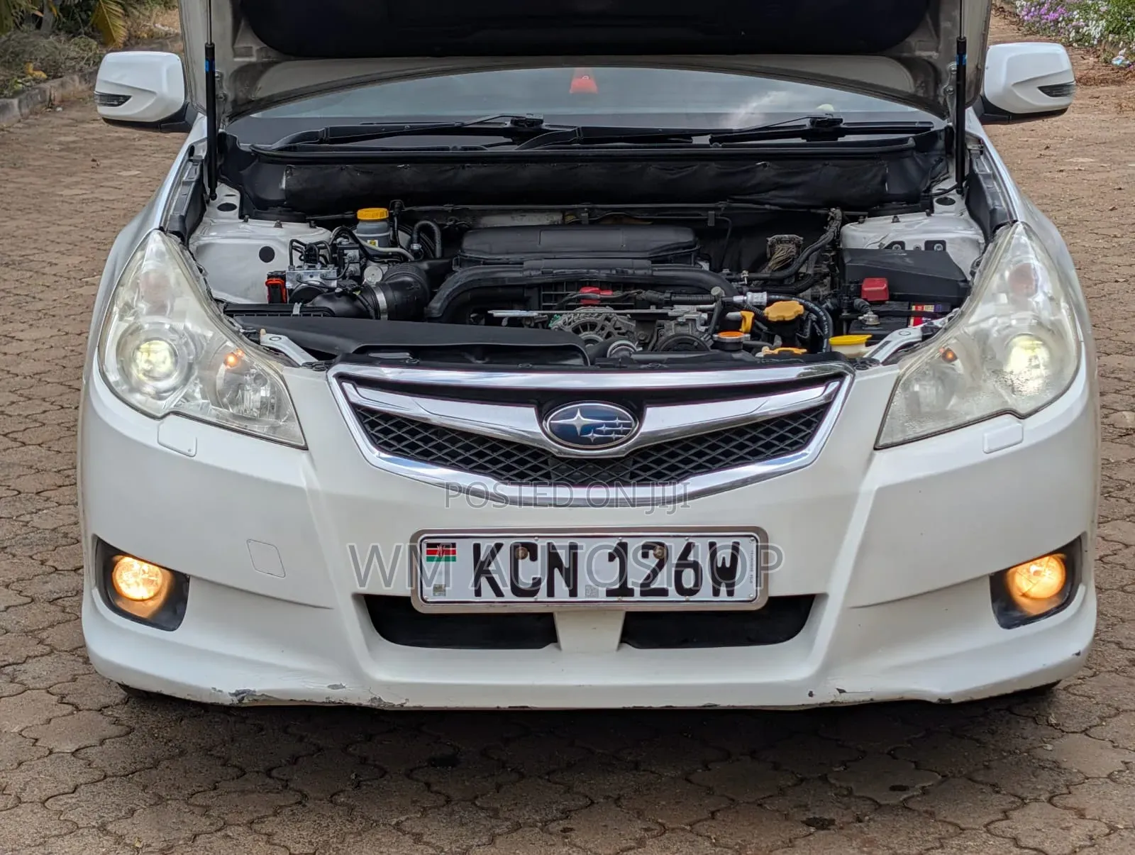 Subaru Legacy 2010 White