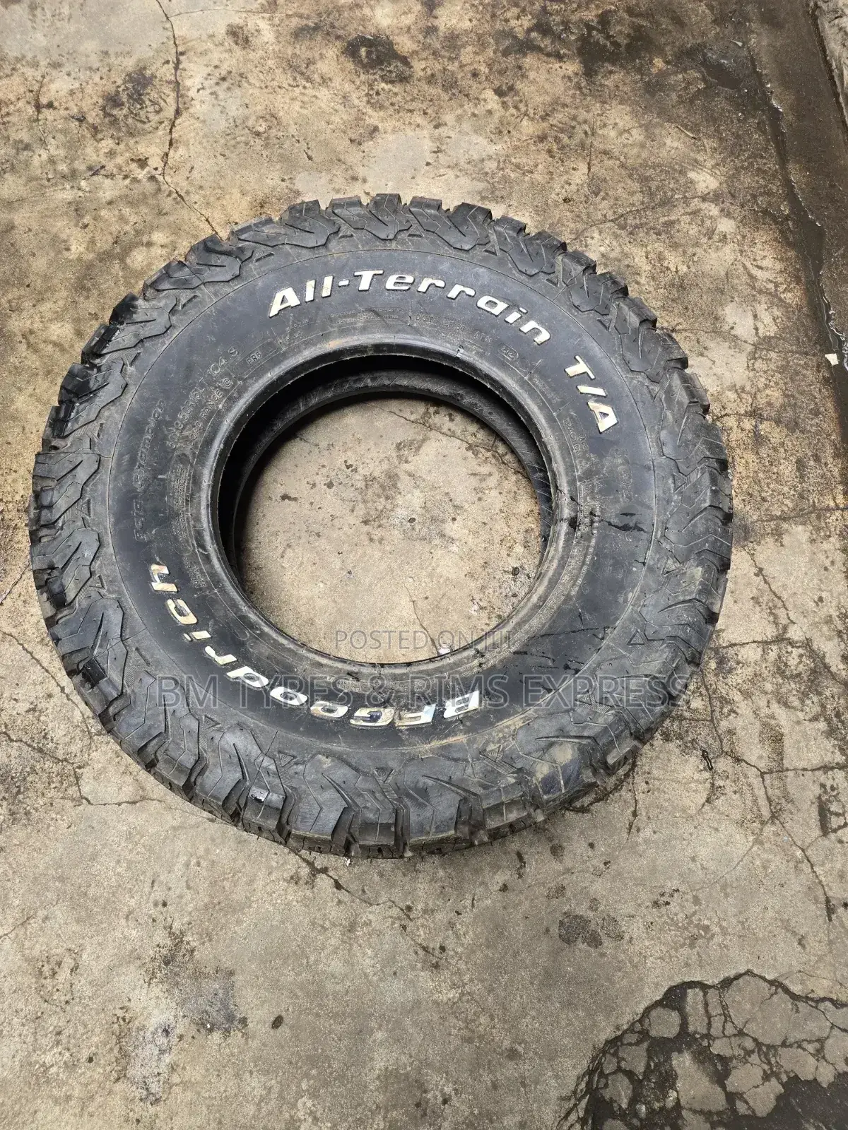 30x9.50 R15 Bf Goodrich Tyres (All Terrein)U.S.A.