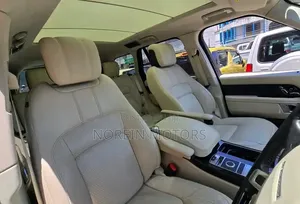 Land Rover Range Rover Vogue 2019 Gold