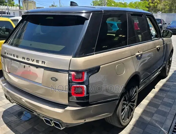 Land Rover Range Rover Vogue 2019 Gold