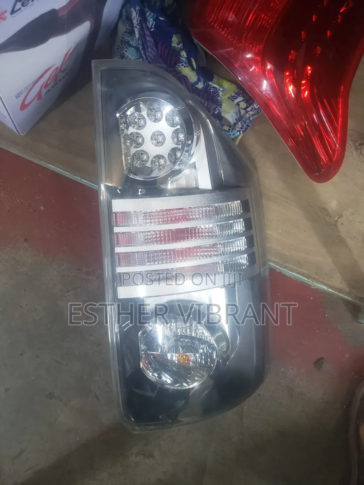 Voxy 2012 Taillight