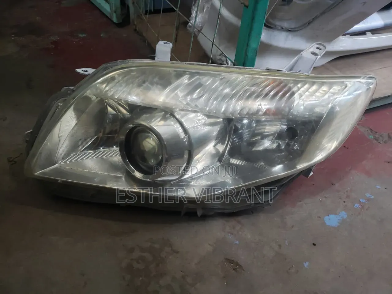 Fielder 2007 Headlight Zenon