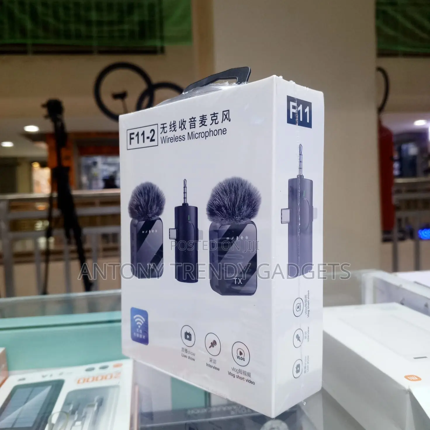 F11-2 Wireless Mic Set 20m Range Live Streaming Interview