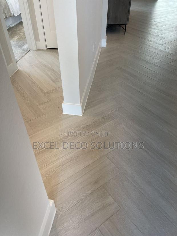 Herringbone SPC Flooring for Elegant and Modern Floor Finishing Use