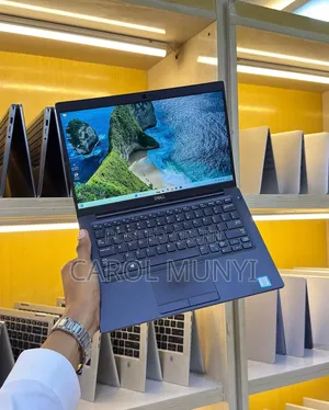 Laptop Dell Latitude 7390 8GB Intel Core i5 SSD 256GB