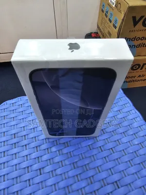 New Apple iPhone 16 Pro Max 256 GB Black