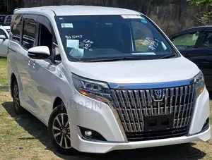 Toyota Esquire 2.0 AWD (7 seater) 2019 Off white