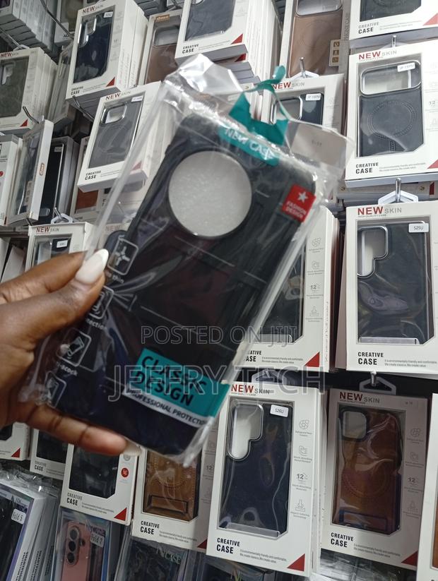 Phone Case Featuring a Classic Design and Professional Protection. - thumbnail 2