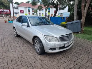 Mercedes-Benz C180 2011 Silver