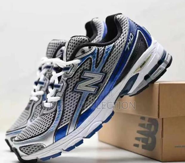 New Balance 740 Grey Blue Sneakers