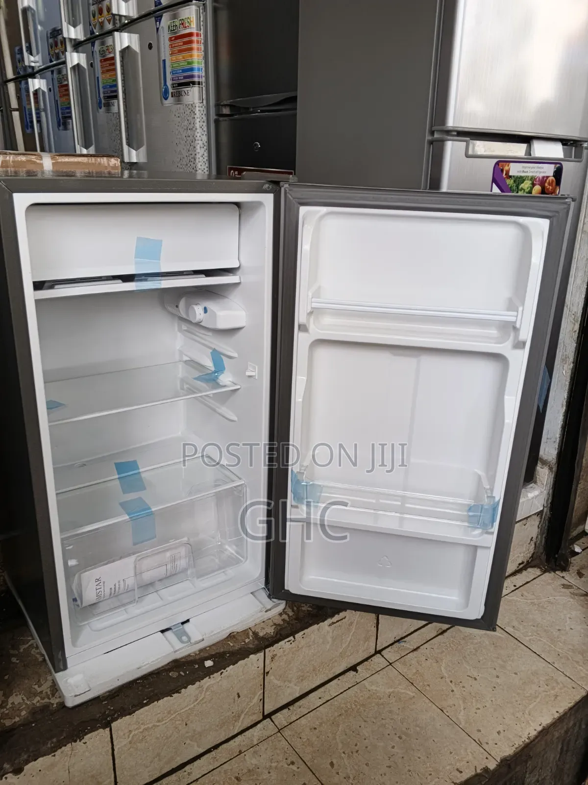 Glamstar Mini Fridge