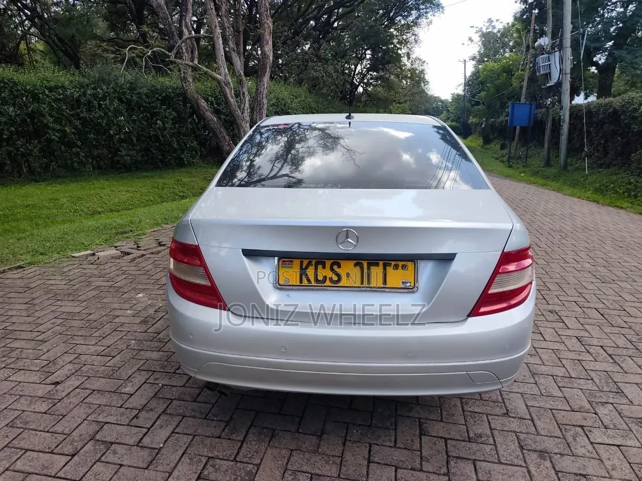 Mercedes-Benz C180 2011 Silver