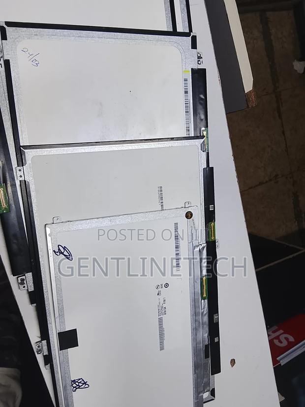13.3 Inch 40 Pin Laptop LCD Screen – Clean Tested - main view
