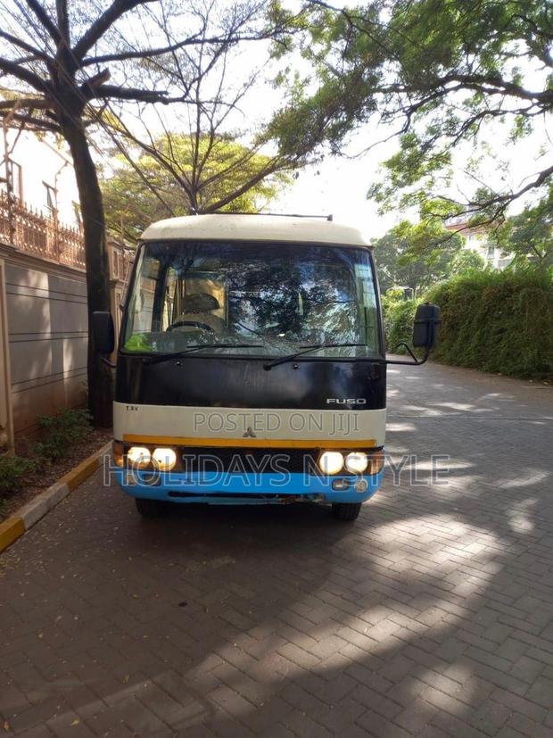 Mitsubishi Fuso Rosa 2006 White