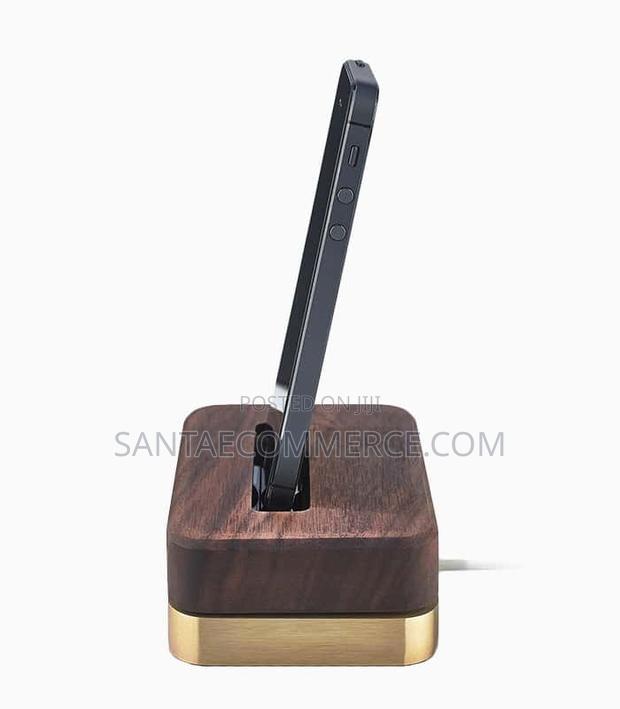 Phone Dock - thumbnail 2