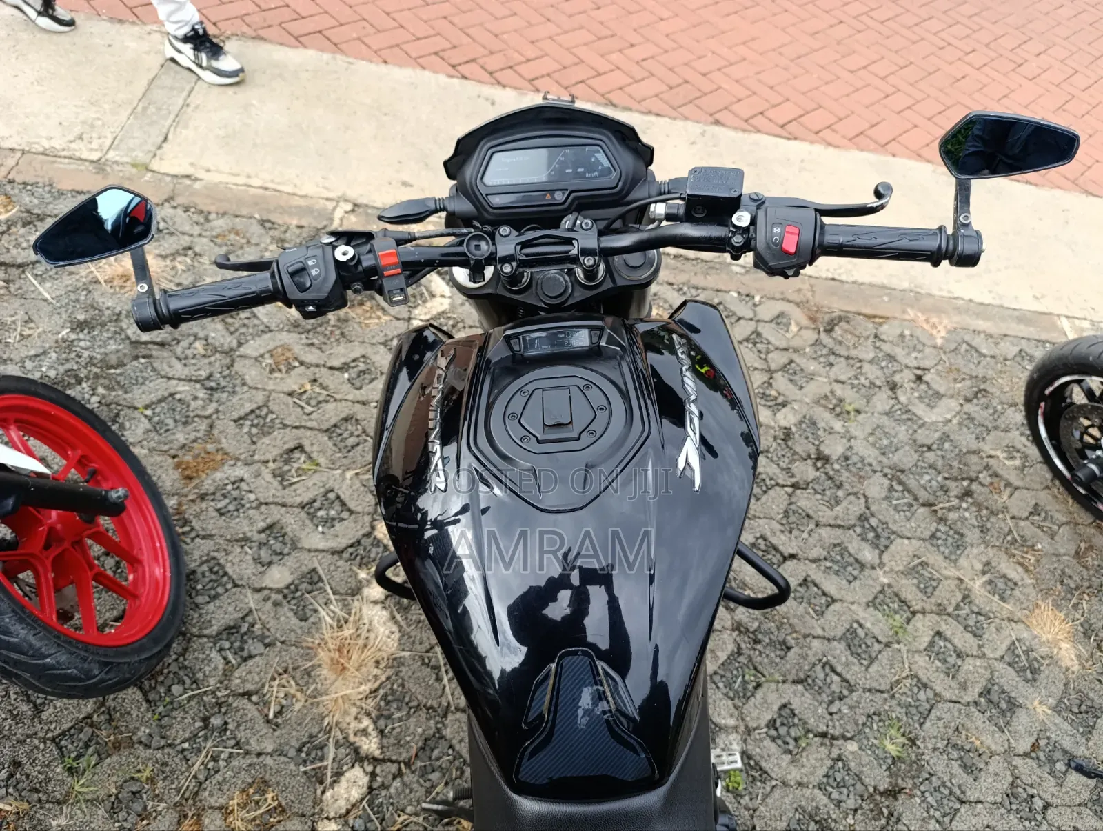 Bajaj Dominar 400 2019 Black