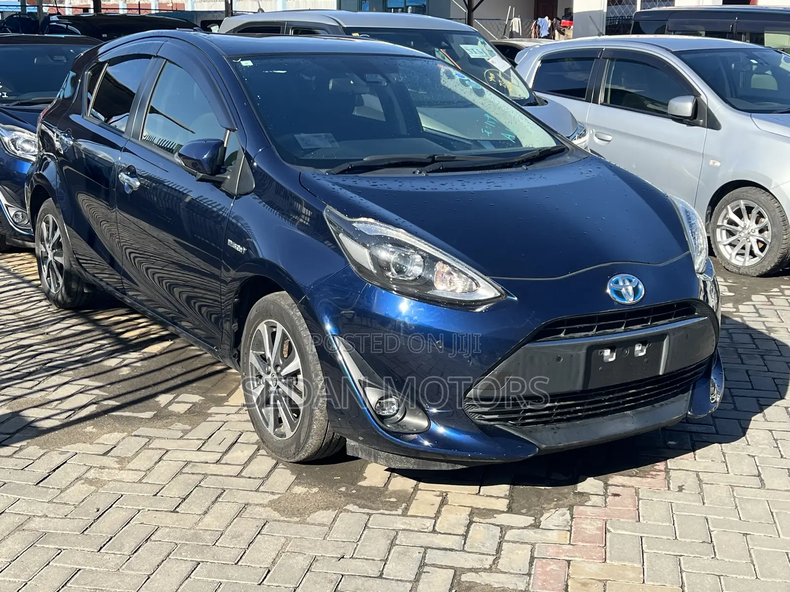 Toyota Aqua 2019 Blue