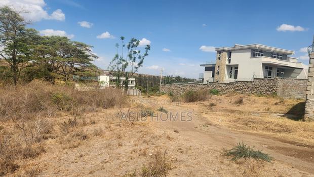 Landless – Prime 100x100 Plot